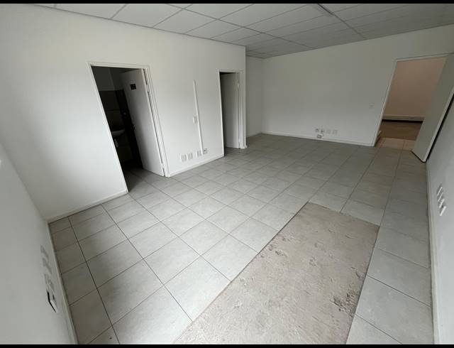 840M² WAREHOUSE TO LET IN RIVERGATE